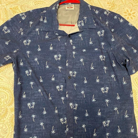 Short sleeves shirt - Picture 1 of 4
